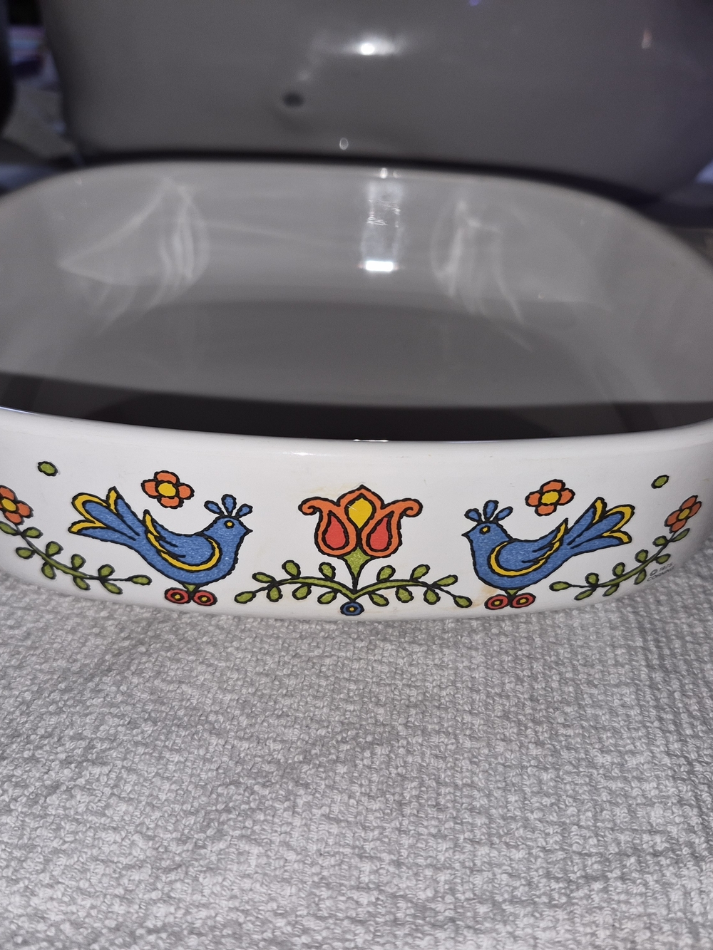 Corning Ware casserole dish in the "Country Festival
